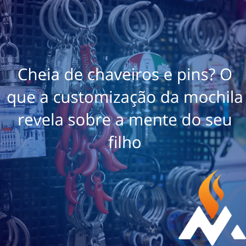 Pingentes, bottons e adesivos: O que a mochila do seu filho diz sobre a identidade dele